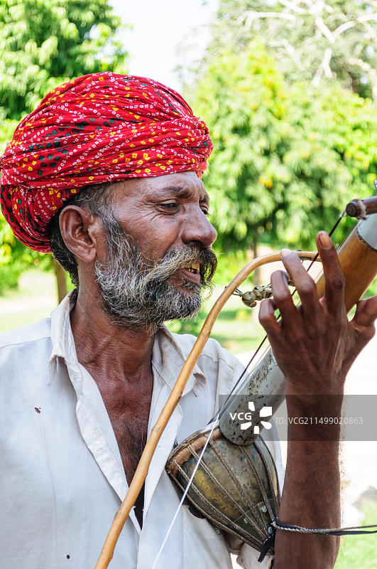 拉贾斯坦邦焦特布尔的拉万哈塔琴师图片素材
