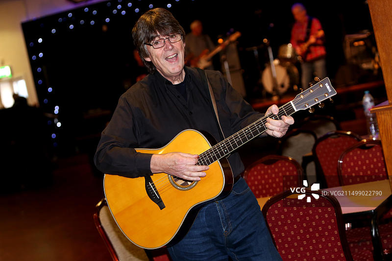 音乐人兼DJ Mike Read在英国西萨塞克斯郡博格诺里吉斯慈善活动之夜彩排图片素材