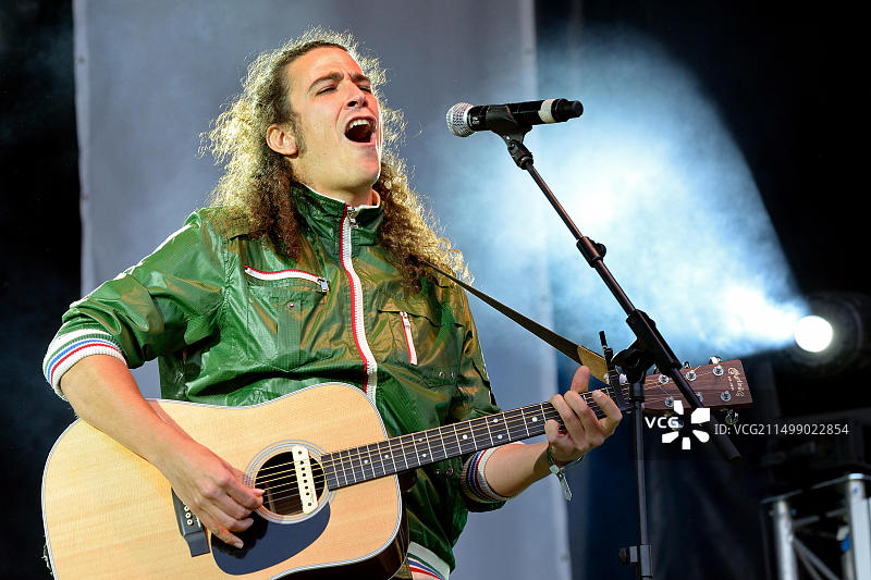 Kilombo先生乐队在Los 40 Principales举办的春季流行音乐节上表演图片素材