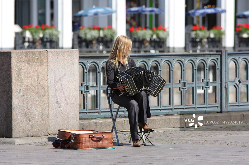 街头音乐家图片素材