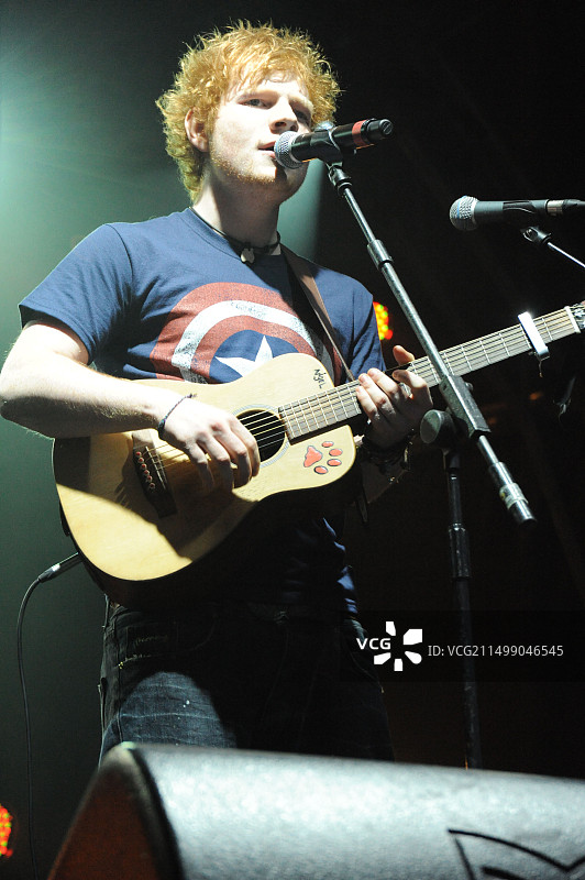 艾德·希兰现场演出照片图片素材