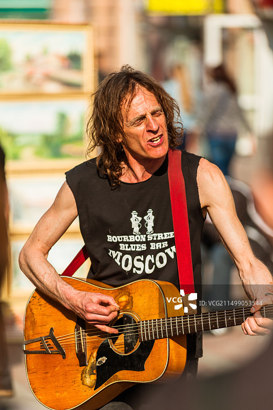 莫斯科阿尔巴特街上的吉他演奏者图片素材