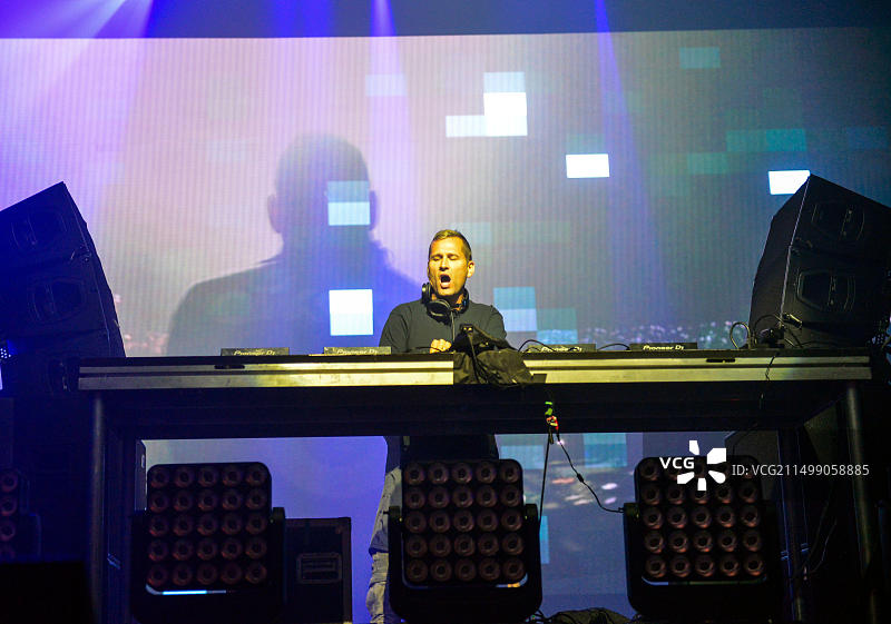 拉斯维加斯内华达州 EDM 音乐明星 Kaskade 舞台表演图片素材