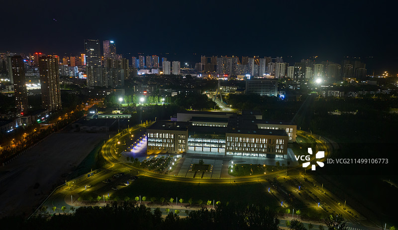 燕山大学图书馆夜景图片素材