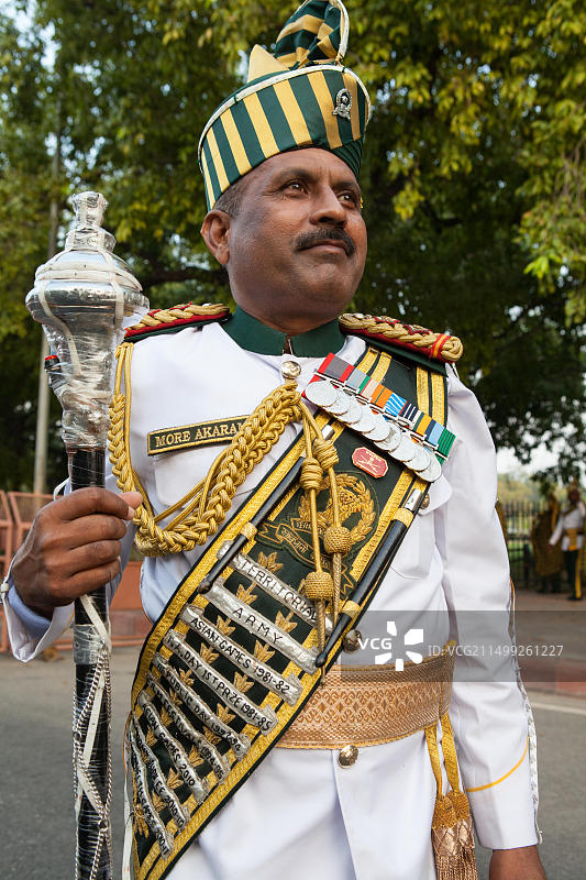 印度德里地方陆军军乐队指挥肖像图片素材