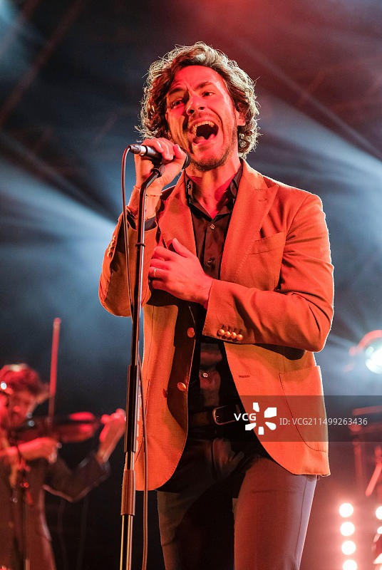 2021年剑桥俱乐部音乐节：Jack Savoretti在英国剑桥郡演出图片素材