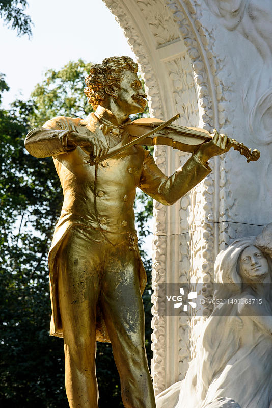 奥地利维也纳城市公园小约翰·施特劳斯纪念碑（世界遗产）图片素材