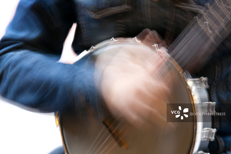 WA09572-00...华盛顿州西雅图派克市场演奏班卓琴的乐手图片素材