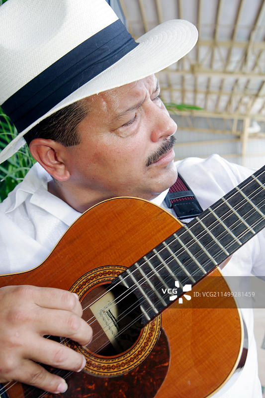 迈阿密佛罗里达热带公园古巴侨民救济项目节日：Son de Mi Tierra乐队演出图片素材