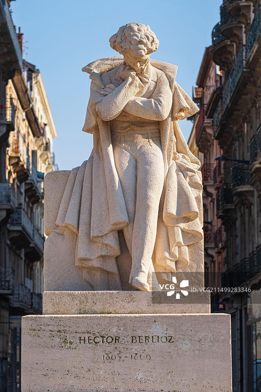 法国伊泽尔省格勒诺布尔，雨果广场纪念作曲家柏辽兹图片素材