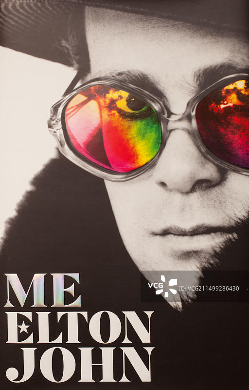 埃尔顿·约翰官方自传《我》图片素材