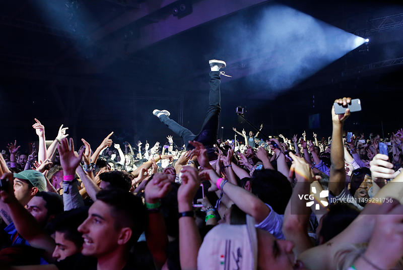 巴塞罗那声纳音乐节游客图片素材