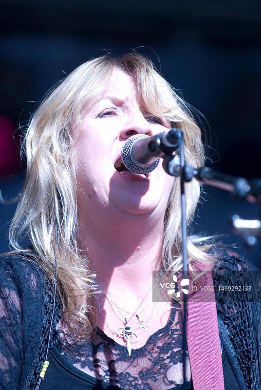 黛博拉·邦汉在2015年韦菲斯特音乐节上表演图片素材