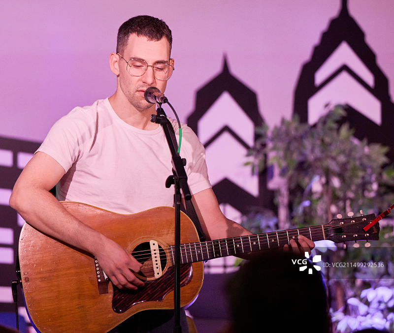 美国宾夕法尼亚州费城，2024年3月4日：杰克·安东诺夫在REC Philly演出图片素材