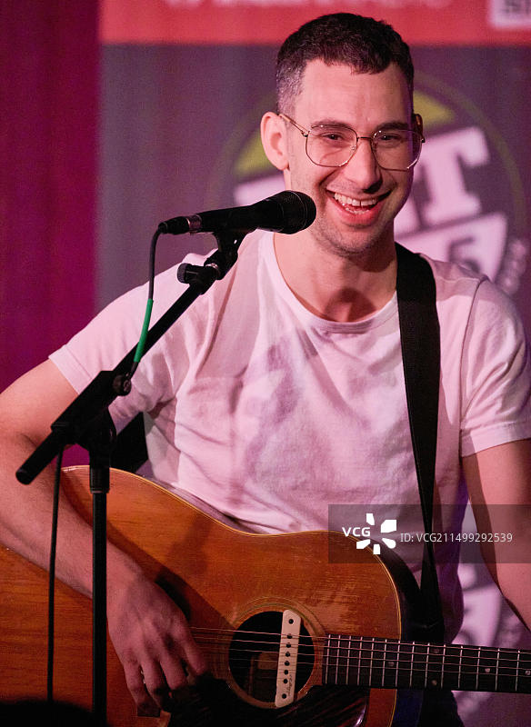 美国宾夕法尼亚州费城，2024年3月4日：杰克·安东诺夫在REC Philly演出图片素材