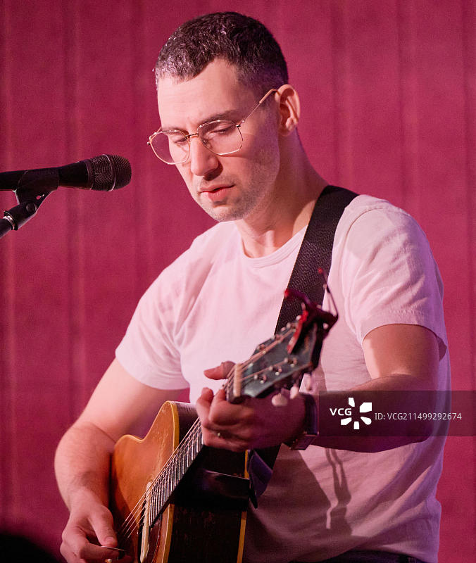 美国宾夕法尼亚州费城，2024年3月4日：杰克·安东诺夫在REC Philly演出图片素材