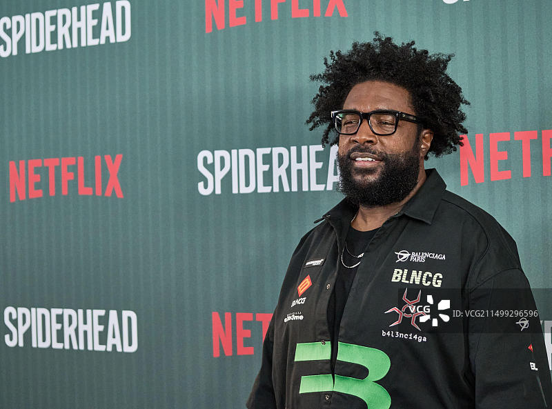2022年6月15日，美国纽约：Questlove出席Netflix电影《蜘蛛头》在巴黎剧院举行的纽约首映式。图片素材