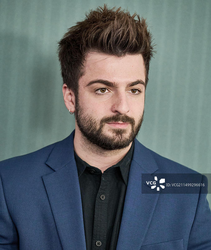 美国纽约，2022年6月15日：Alec Chambers出席Netflix《蜘蛛头》在巴黎剧院举行的纽约首映式。图片素材