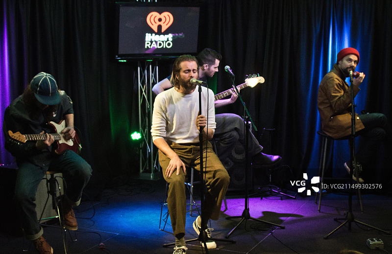 美国另类摇滚乐队Awolnation做客Radio 104.5表演剧院图片素材