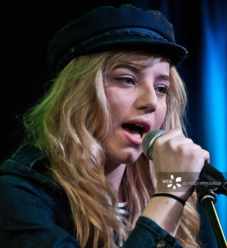 海莉·诺克斯参观Q102表演剧院图片素材