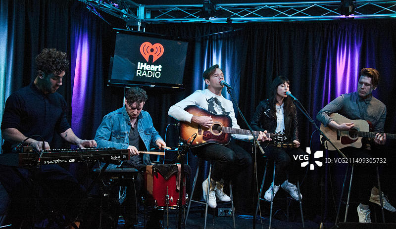 美国宾夕法尼亚州巴拉辛韦德，2016年2月19日。圣卢西亚参观104.5广播电台表演剧院图片素材