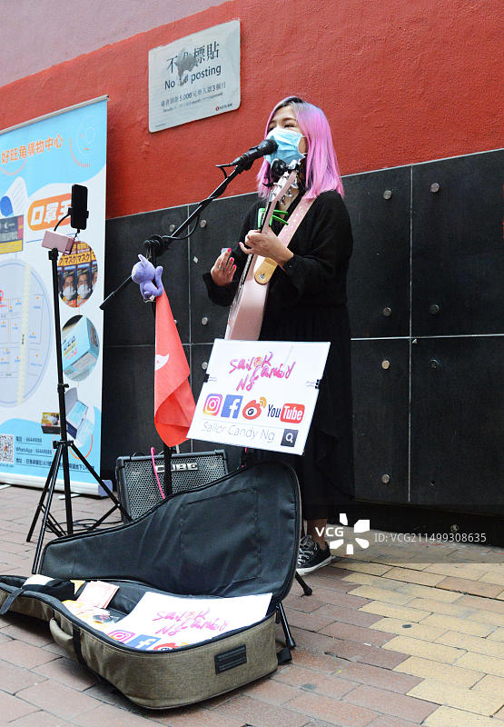 水手Candy NG在香港旺角街头表演图片素材