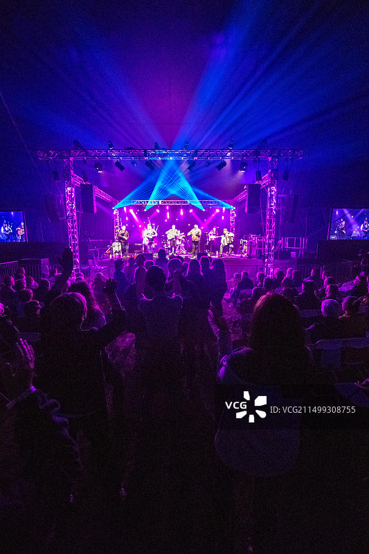 凯尔特乐队The Skipinnish在Southwell音乐节现场表演，2019年图片素材