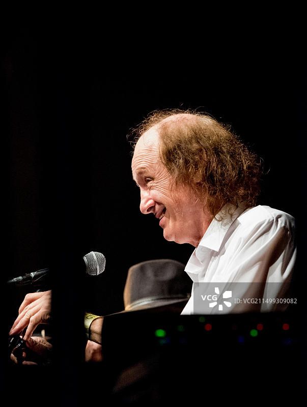 约翰·奥特威与威利·巴雷特：现场演出图片素材