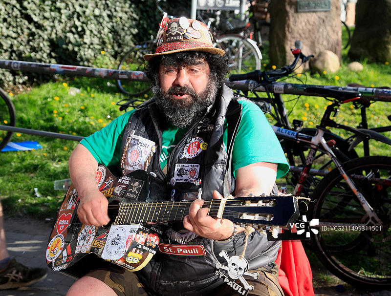 在米勒门托尔球场的圣保利俱乐部音乐家，德国汉堡图片素材