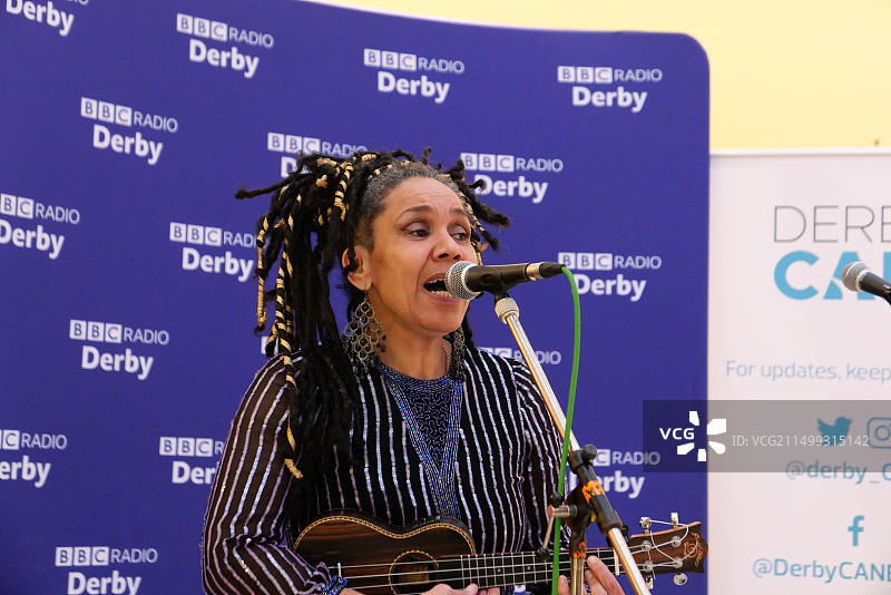 Sue Warren在英国德比郡的演出，2023年1月图片素材