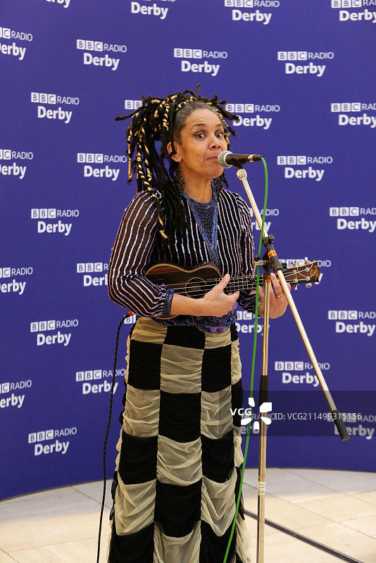 Sue Warren在英国德比郡的演出，2023年1月图片素材