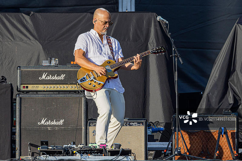 恩佐与迪诺·法拉利赛道：Pixies乐队和Pearl Jam乐队在意大利伊莫拉现场演出图片素材