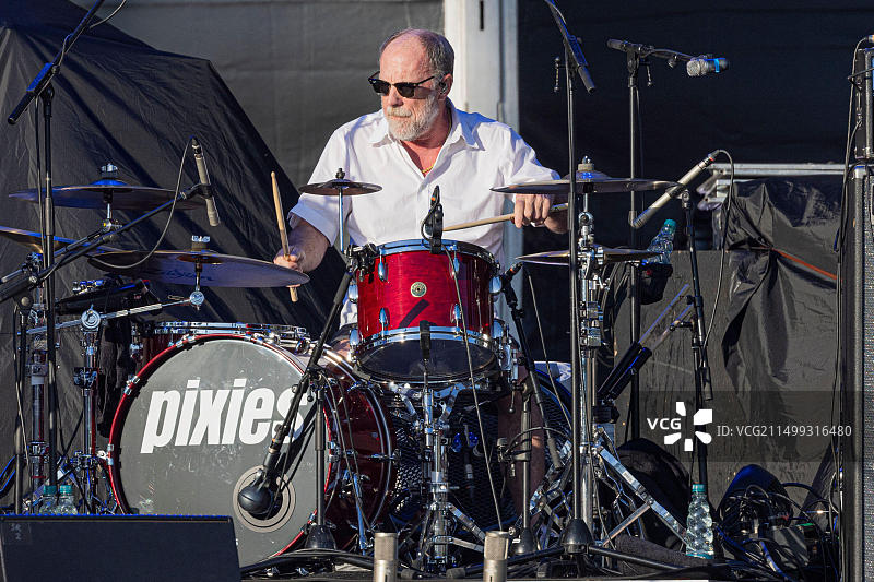 恩佐与迪诺·法拉利赛道：Pixies乐队和Pearl Jam乐队在意大利伊莫拉现场演出图片素材