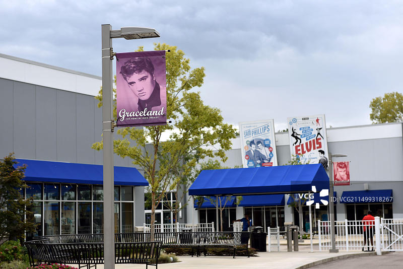 美国田纳西州孟菲斯市：猫王故居入口和纪念品商店图片素材