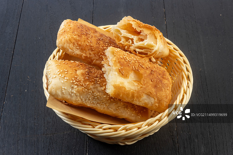 五香烧饼,锅盔,酥饼,面饼,手工馍,香饼,烤饼,饼子,芝麻烧饼图片素材