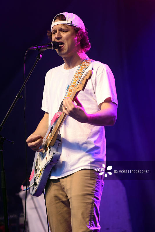 渥太华龙舟节上的Menno Versteeg（他是《富家穷路》演员安妮·墨菲的丈夫）图片素材