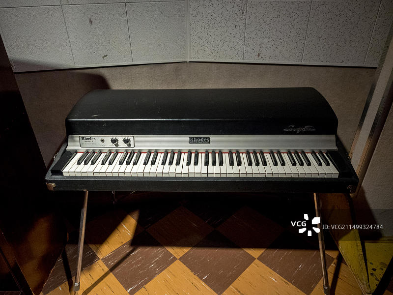纳什维尔田纳西州RCA Victor录音室的罗德电钢琴，猫王曾在此录音图片素材
