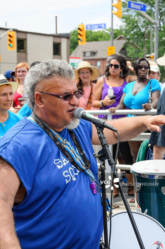加拿大多伦多圣克莱尔大道西的莎莎舞节，2012年图片素材