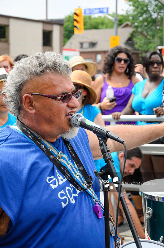 加拿大多伦多圣克莱尔大道西的莎莎舞节，2012年图片素材