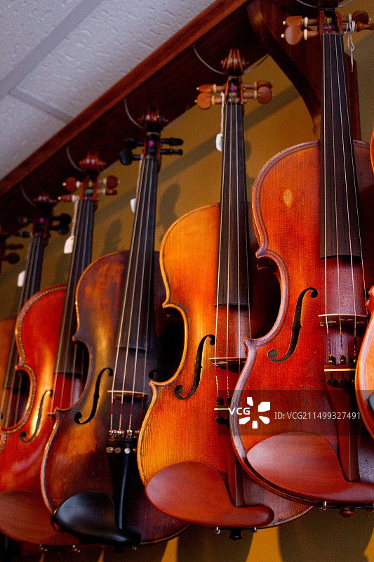 手工小提琴店铺图片素材