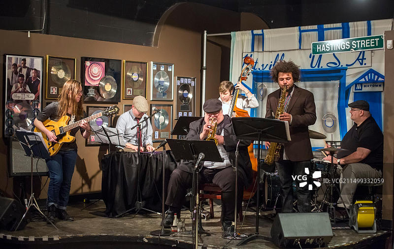 底特律爵士乐队表演图片素材