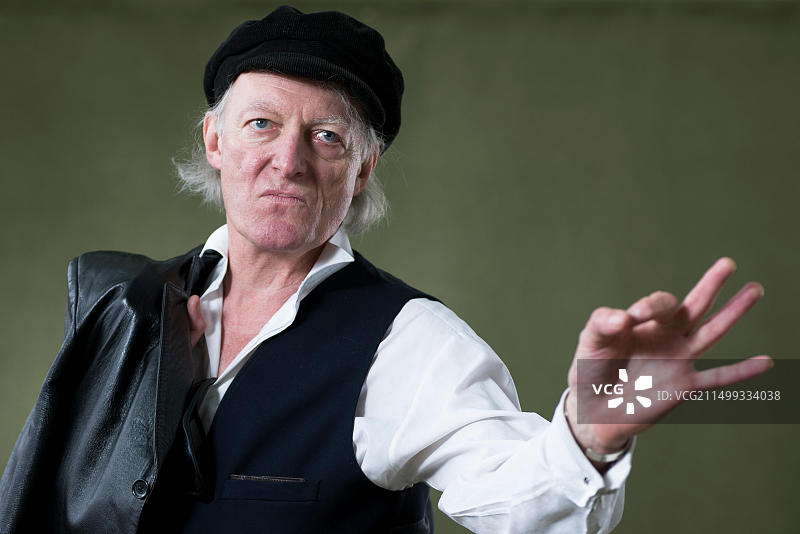 英国摇滚音乐家马丁·纽厄尔在爱丁堡国际图书节上亮相图片素材