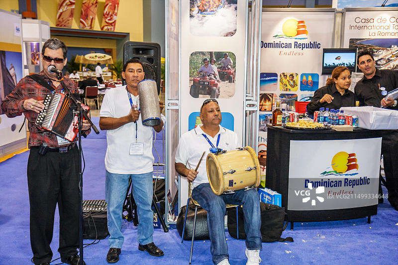 迈阿密海滩佛罗里达州会议中心、海运贸易游轮展、多米尼加共和国音乐家图片素材