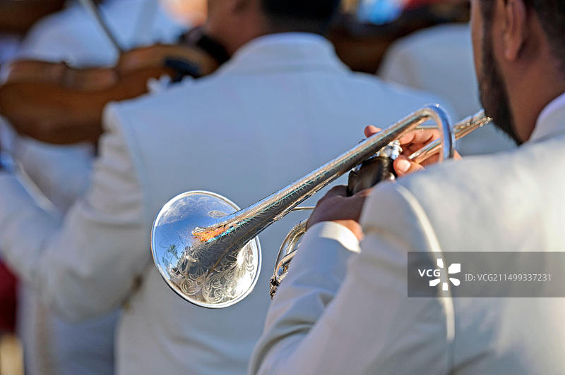 演奏墨西哥音乐的墨西哥流浪乐队图片素材