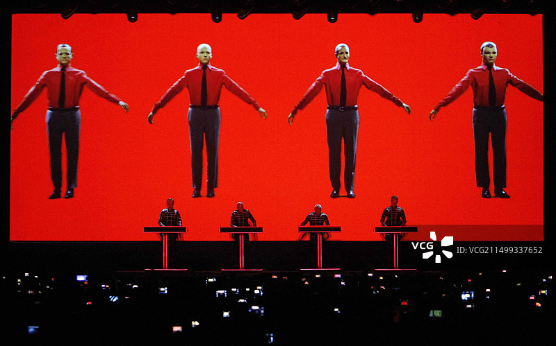 Kraftwerk乐队在西班牙巴塞罗那声纳节上现场表演图片素材