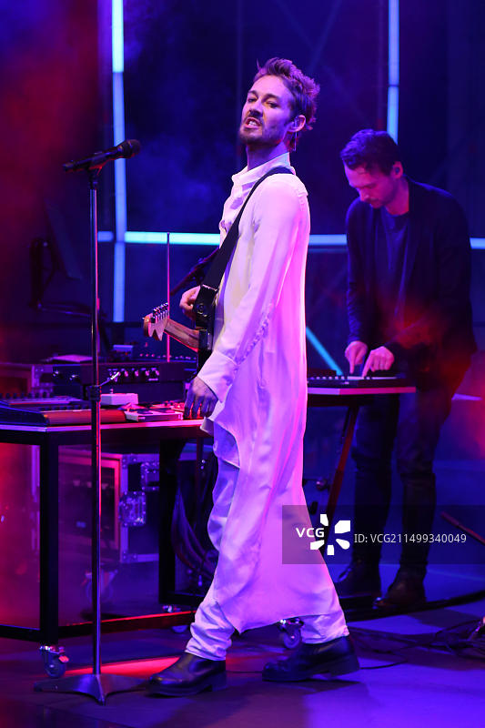 丹尼尔·约翰斯在悉尼David Jones 2015春夏系列发布会尾声表演图片素材