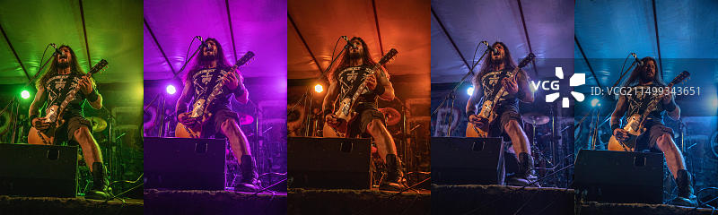 亚美尼亚埃里温：弹吉他的摇滚歌手图片素材