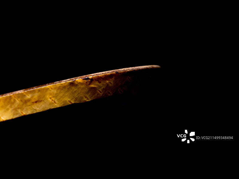 桦木切片上的绘画：音乐家和巴拉莱卡琴图片素材