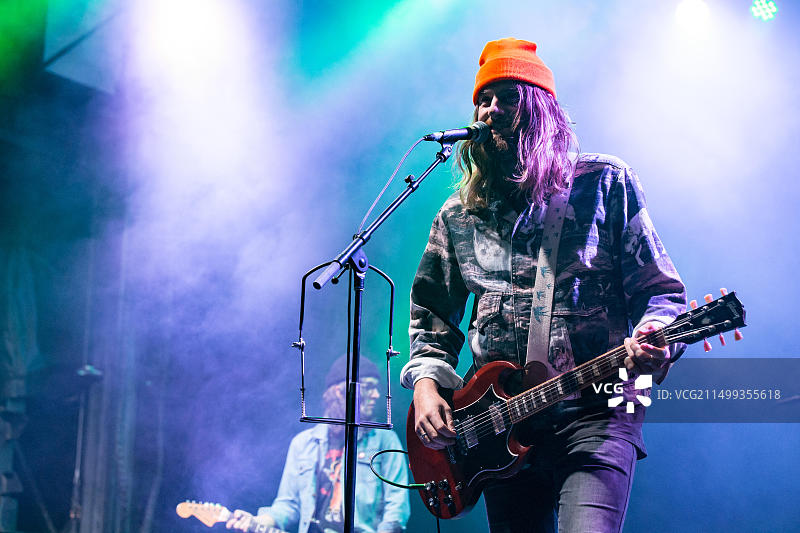 加拿大裔美国音乐人Matt Mays在温哥华Skookum音乐节上演出图片素材