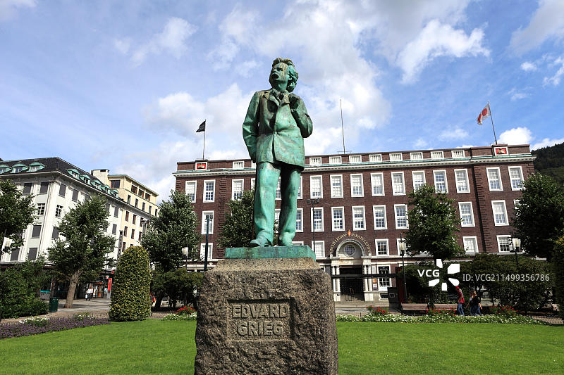 挪威卑尔根市爱德华·格里格雕像图片素材